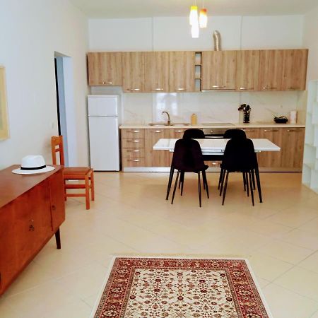 Artist S Apartment Vlorë Esterno foto