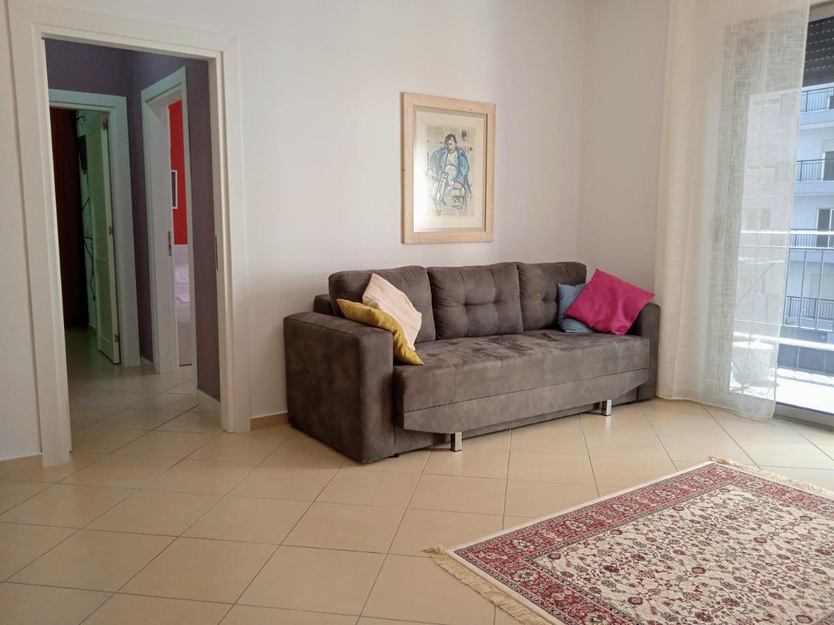 Artist S Apartment Vlorë Esterno foto